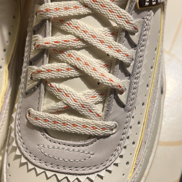 BRAND NEW SPECIAL EDITION MAISON CHATEAU ROUGE RETRO JORDAN 2 NWT - Picture 8 of 17